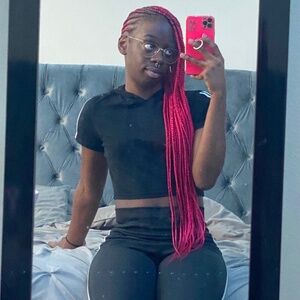 Meet your Posher, Deidri-ann